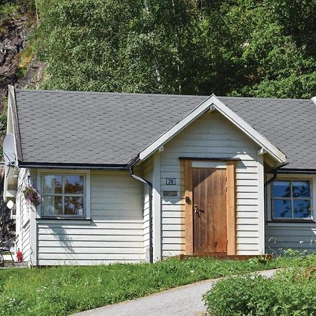 3 Bedroom Lovely Home In Vallavik Vangsbygd Kültér fotó