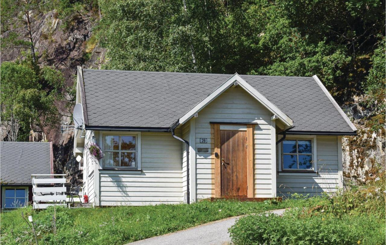 3 Bedroom Lovely Home In Vallavik Vangsbygd Kültér fotó